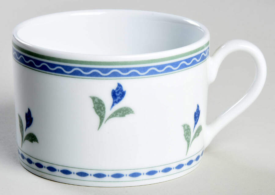 Gaiety Flat Cup by Oneida-1