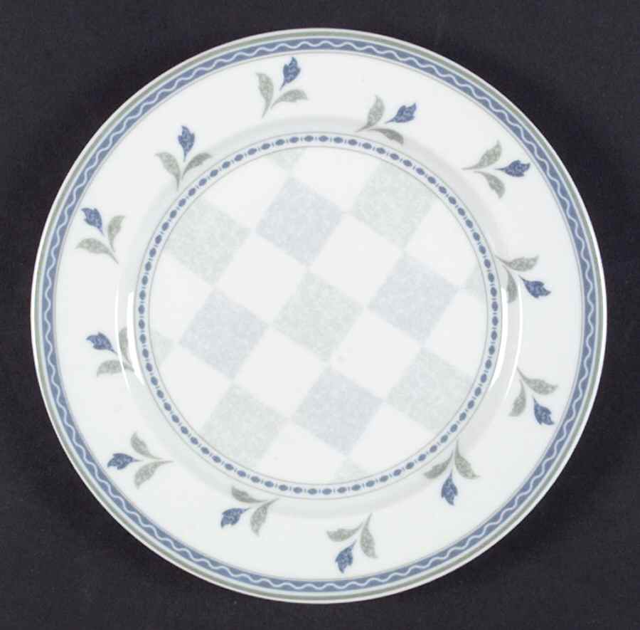 Gaiety Salad Plate by Oneida-1