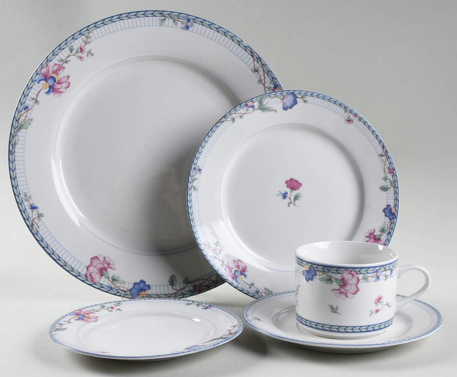 Blue Lattice 5 Piece Place Setting by Oneida-1