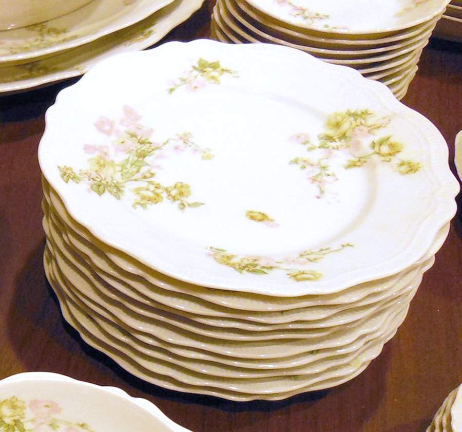 OSG40 Salad Plate by Oscar & Edgar Gutherz-1