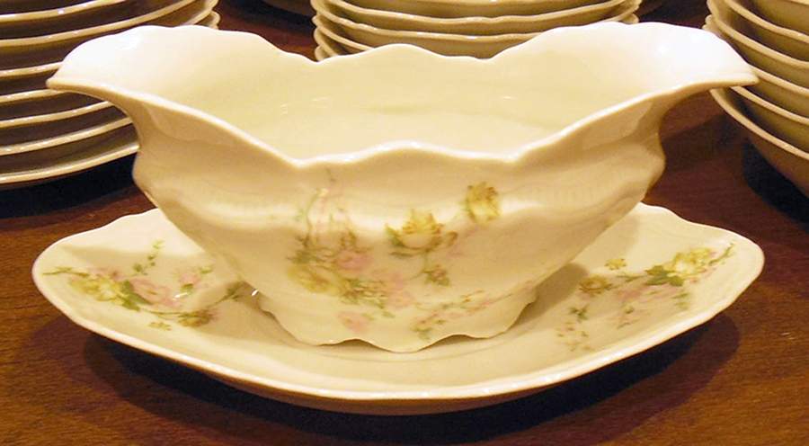 OSG40 Gravy Boat & Underplate by Oscar & Edgar Gutherz-1