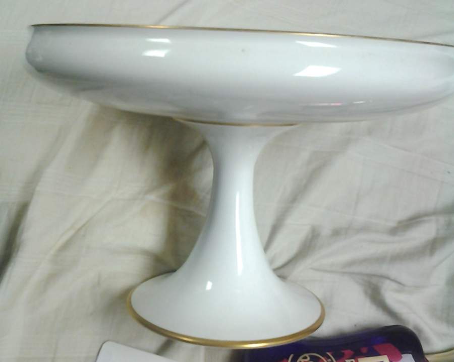 OKU5 Pedestal Cake Stand by Okura-1