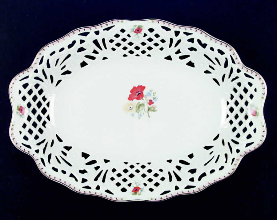 Royal Poppy Bread Tray by Oscar De La Renta-1