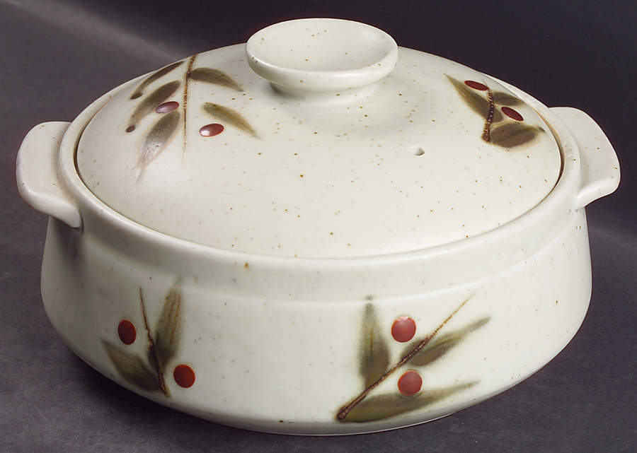 Bittersweet 2 Qt Round Covered Casserole by Otagiri-1