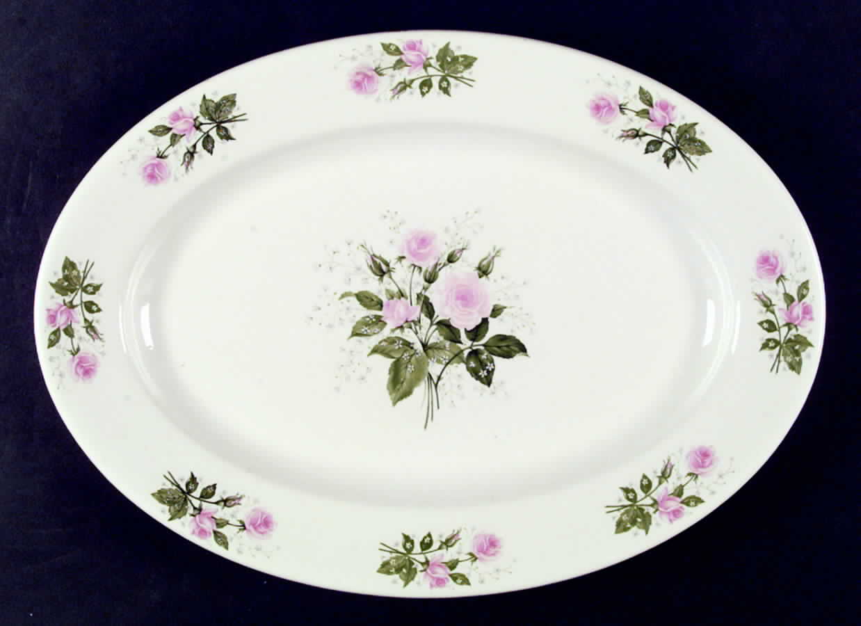 ONE5 15" Oval Serving Platter by Oneida-1