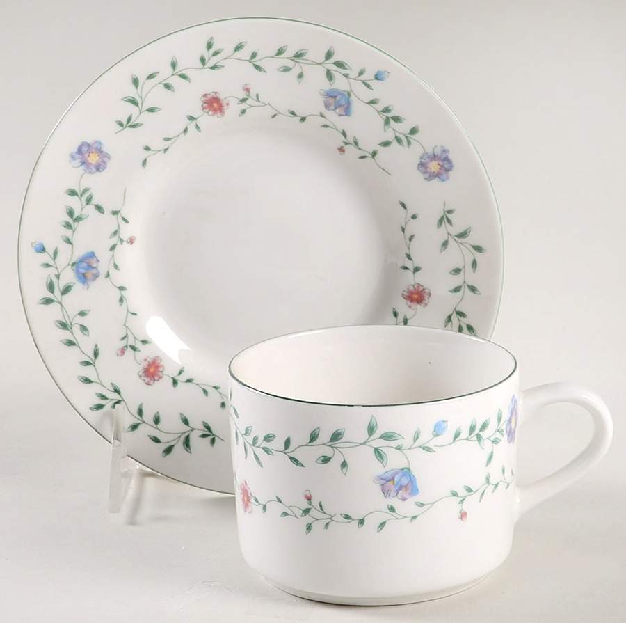 Amelia Flat Cup & Saucer Set by Oneida-1