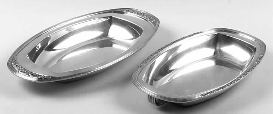 Coronation (Silverplate, Hollowware) Double Vegetable Bowl by Oneida Silver-1