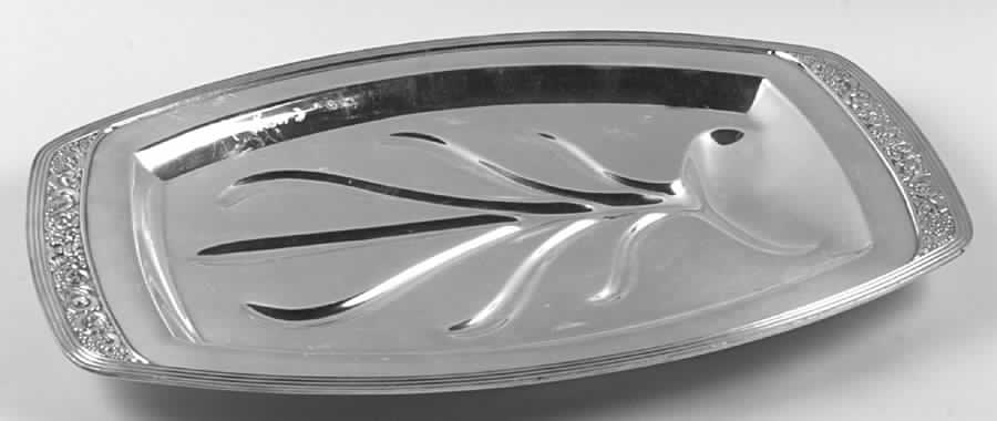 Coronation (Silverplate, Hollowware) Medium Plated Footed Meat Platter with Well by Oneida Silver-1