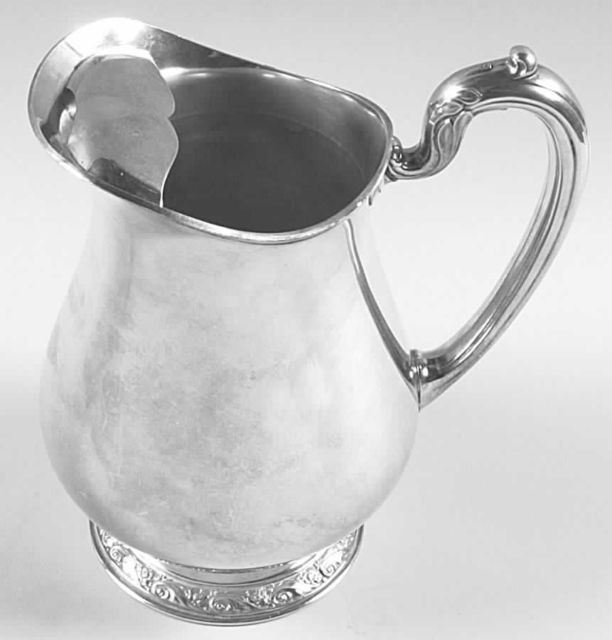 Queen Bess II (Silverplate, Hollowware) Plated Water Pitcher with Ice Lip by Oneida Silver-1