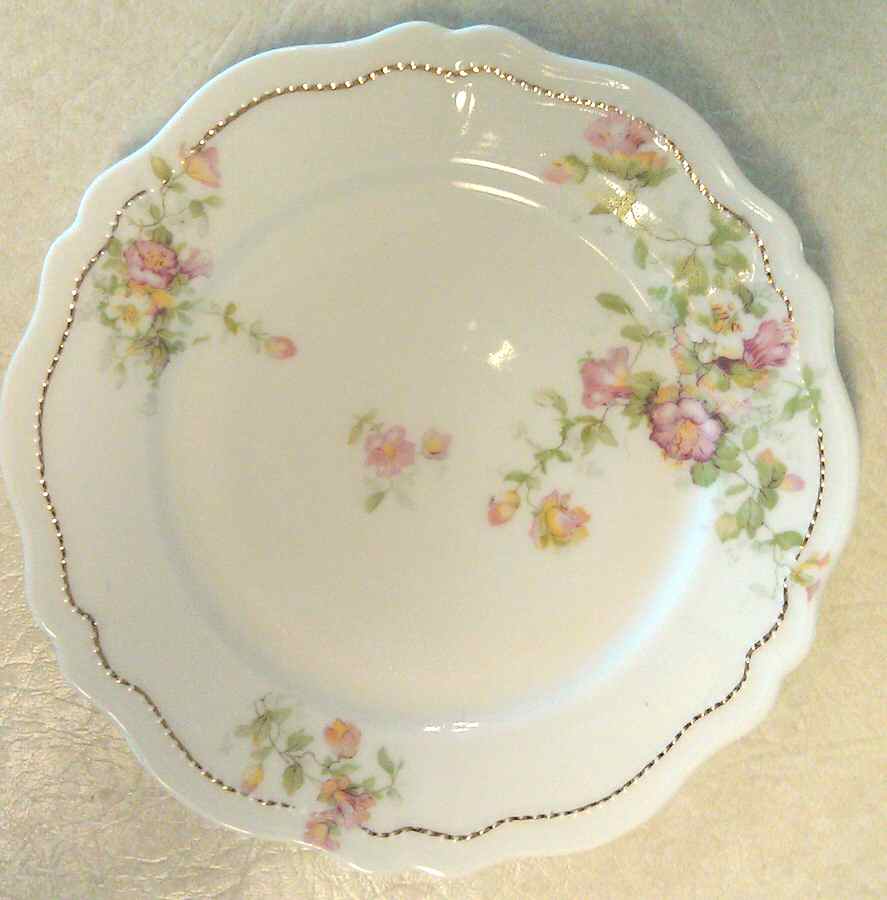 OSG16 Salad Plate by Oscar & Edgar Gutherz-1