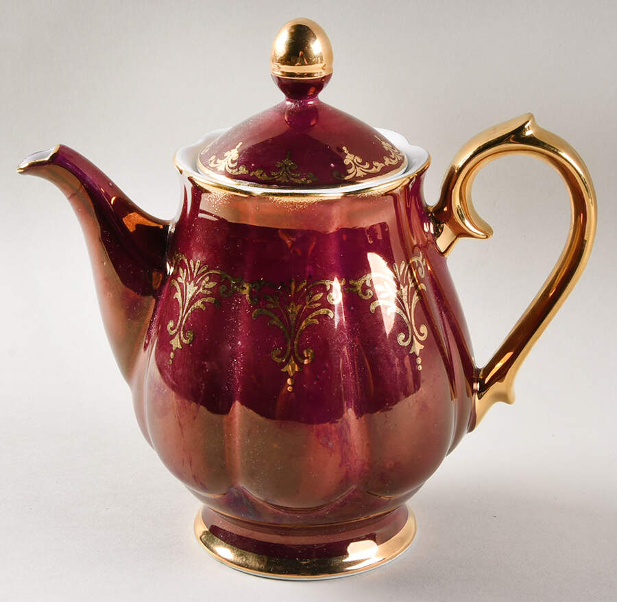 Golden Fantasy Teapot & Lid by Ohashi-1