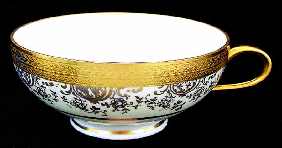 OSN1 Footed Cup by Osborne (24 K)-1