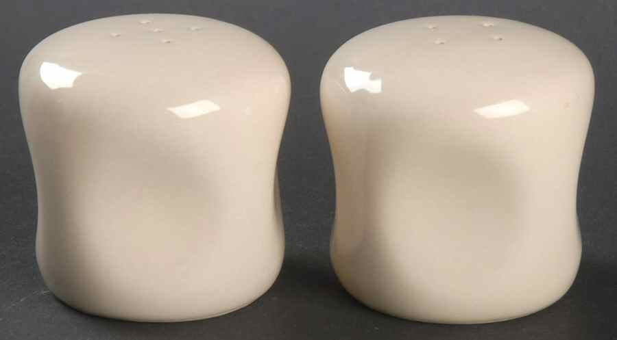 Russel Wright Linen Creme Salt & Pepper Set by Oneida-1