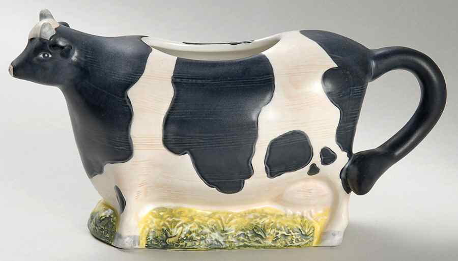Barnyard Animals Cow Creamer by Oneida-1