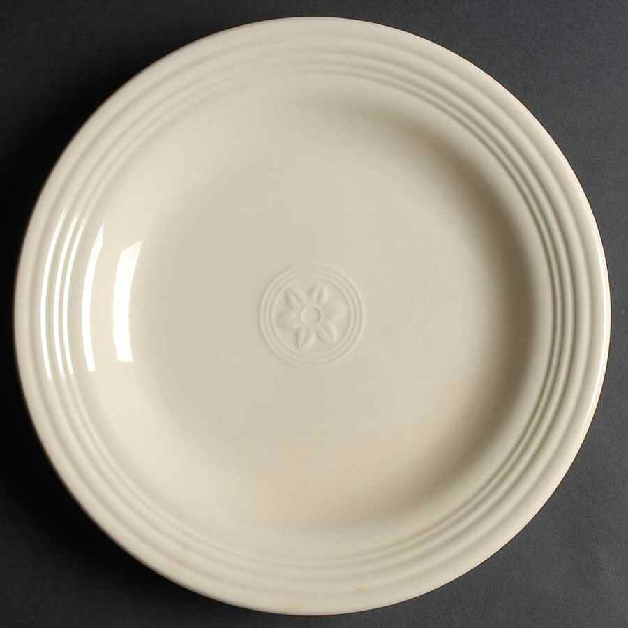 Petals Cream (Gardenia) 12" Chop Plate (Round Platter) by Oneida-1