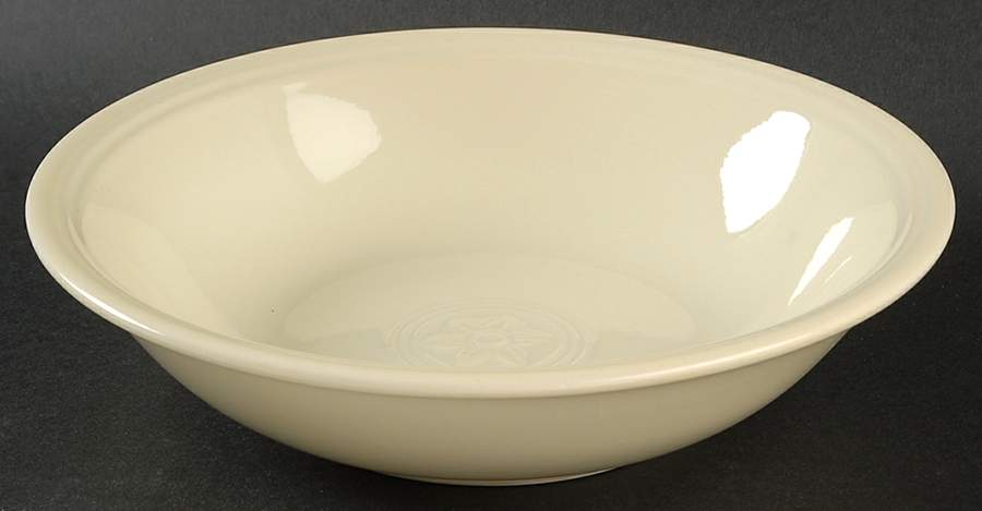 Petals Cream (Gardenia) Coupe Soup Bowl by Oneida-1