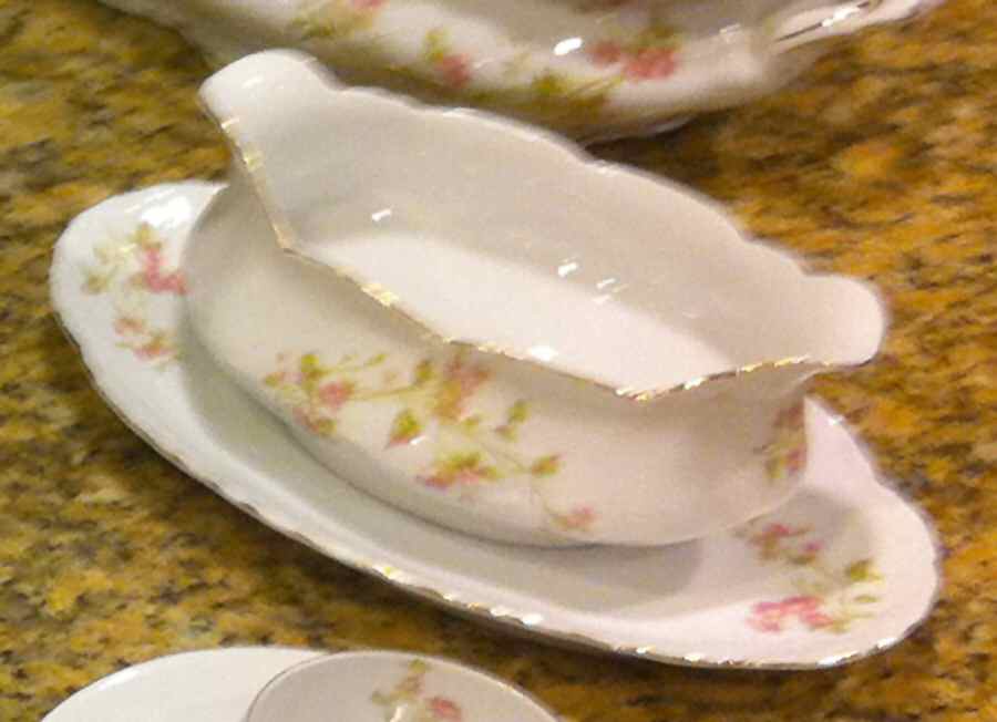 OSG101 Gravy Boat & Underplate by Oscar & Edgar Gutherz-1