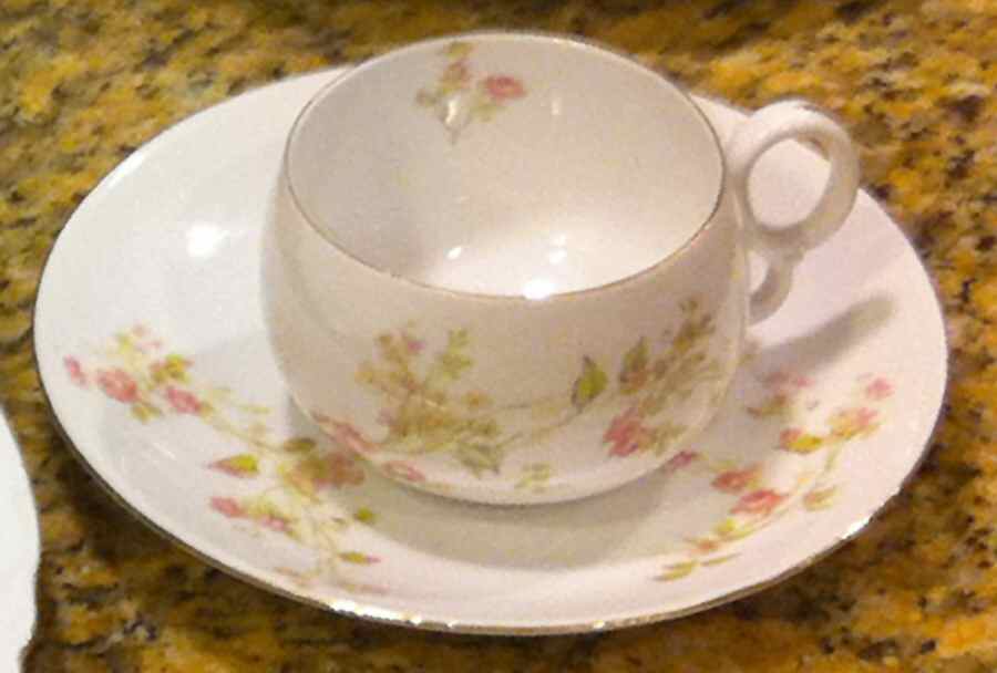 OSG101 Flat Cup & Saucer Set by Oscar & Edgar Gutherz-1