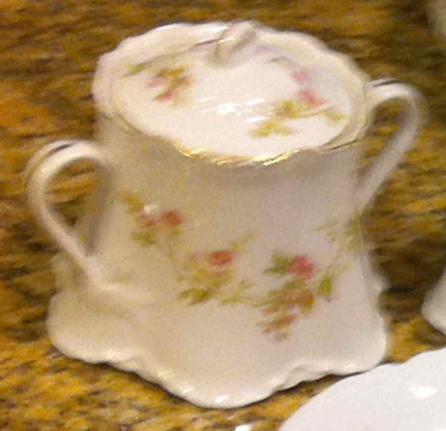 OSG101 Sugar Bowl & Lid by Oscar & Edgar Gutherz-1