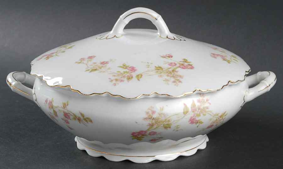 OSG101 Round Covered Vegetable by Oscar & Edgar Gutherz-1