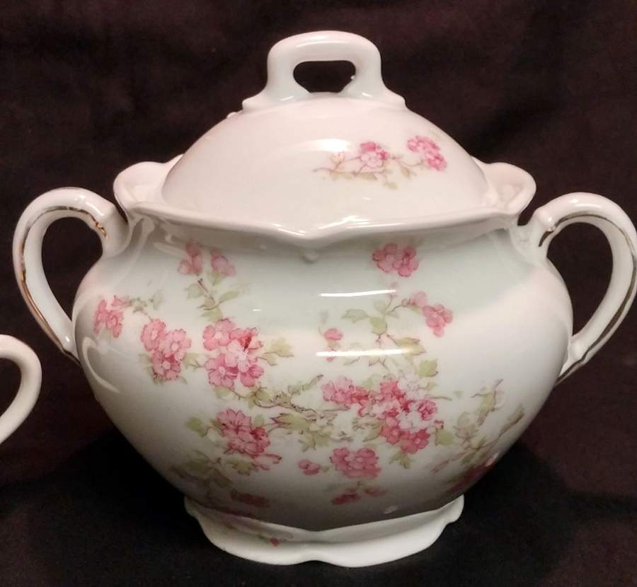 OSG104 Sugar Bowl & Lid by Oscar & Edgar Gutherz-1