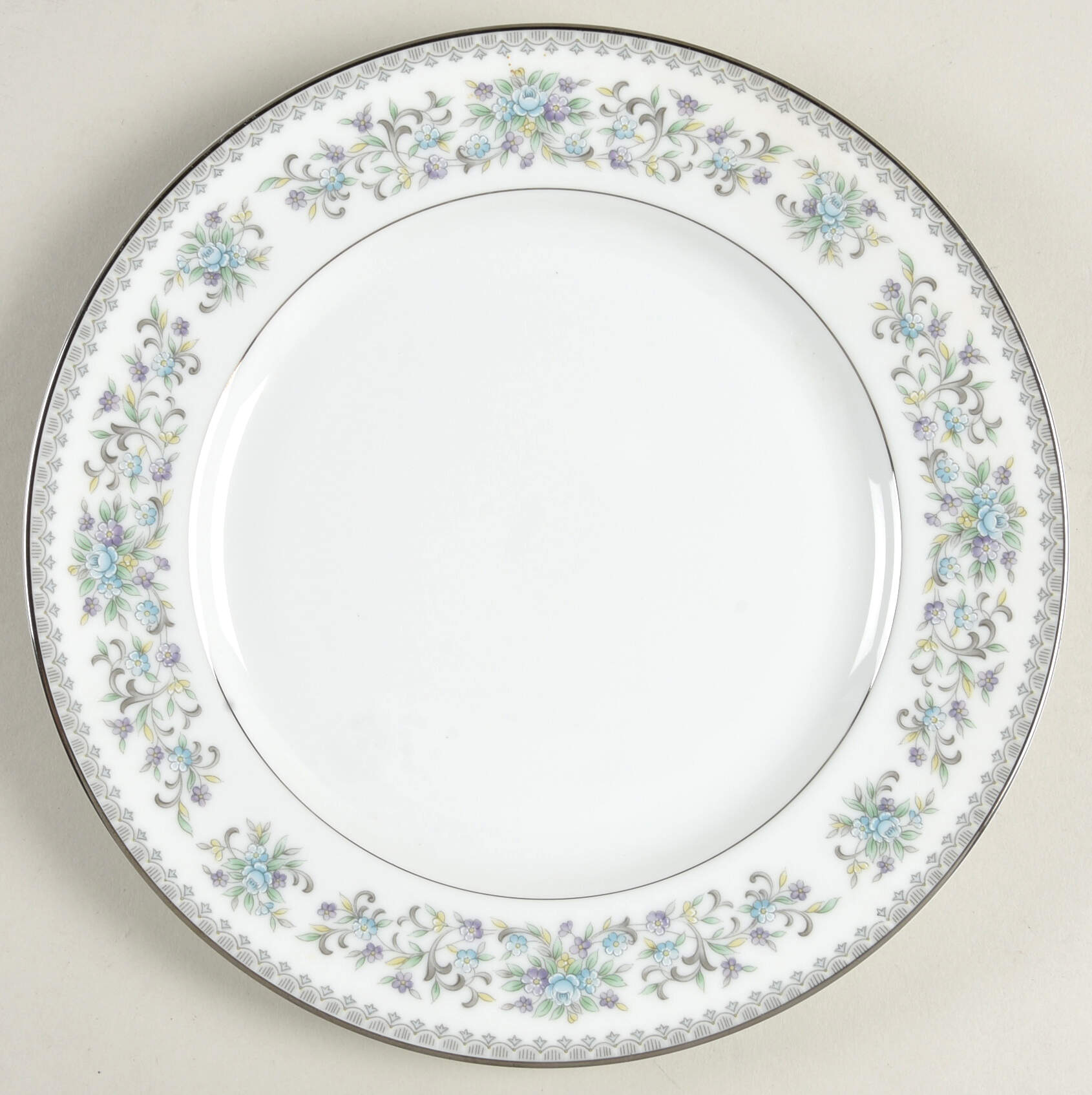 Lynwood Salad Plate by Oneida-1