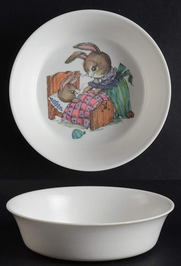 ONE31 Melmac/Melamine Child's Bowl by Oneida-1