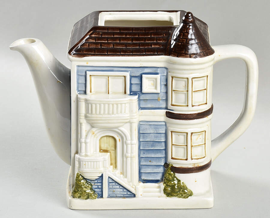 Victorian House Musical Teapot No Lid by Otagiri-1
