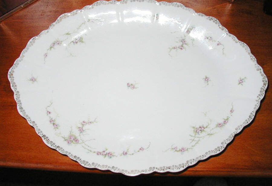 OSG133 15" Oval Serving Platter by Oscar & Edgar Gutherz-1