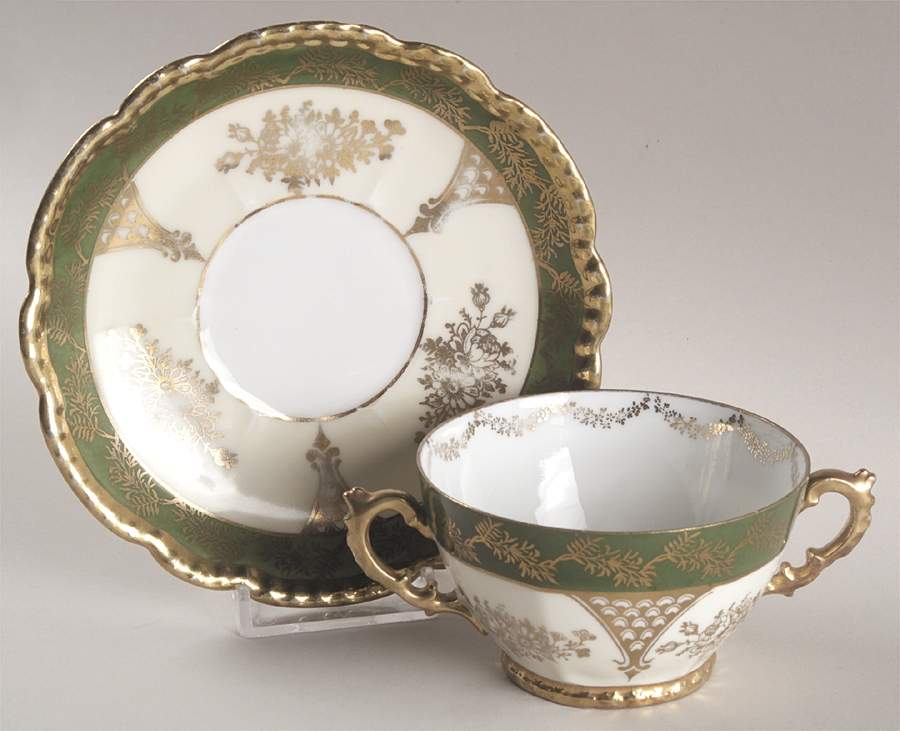 Osg138 Footed Bouillon Cup & Saucer by Oscar & Edgar Gutherz-1