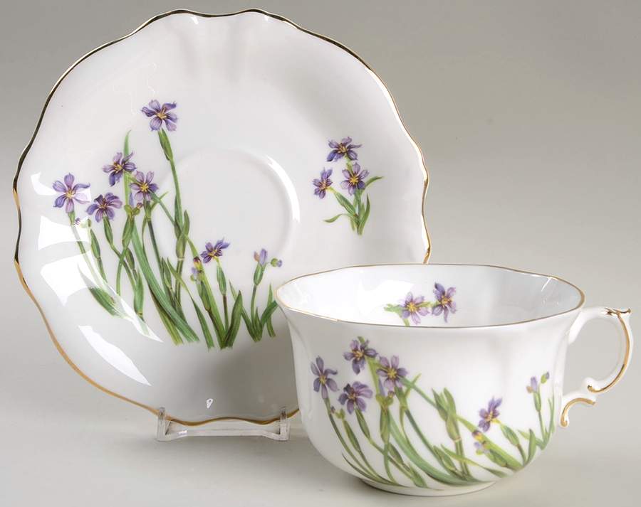Bermudiana Oversized Cup & Saucer Set by Oakley China Ltd-1