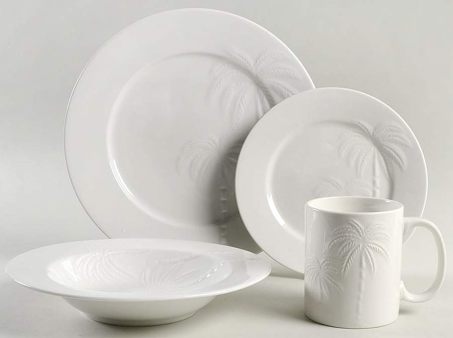 Palm Springs 4 Piece Place Setting by Oneida-1