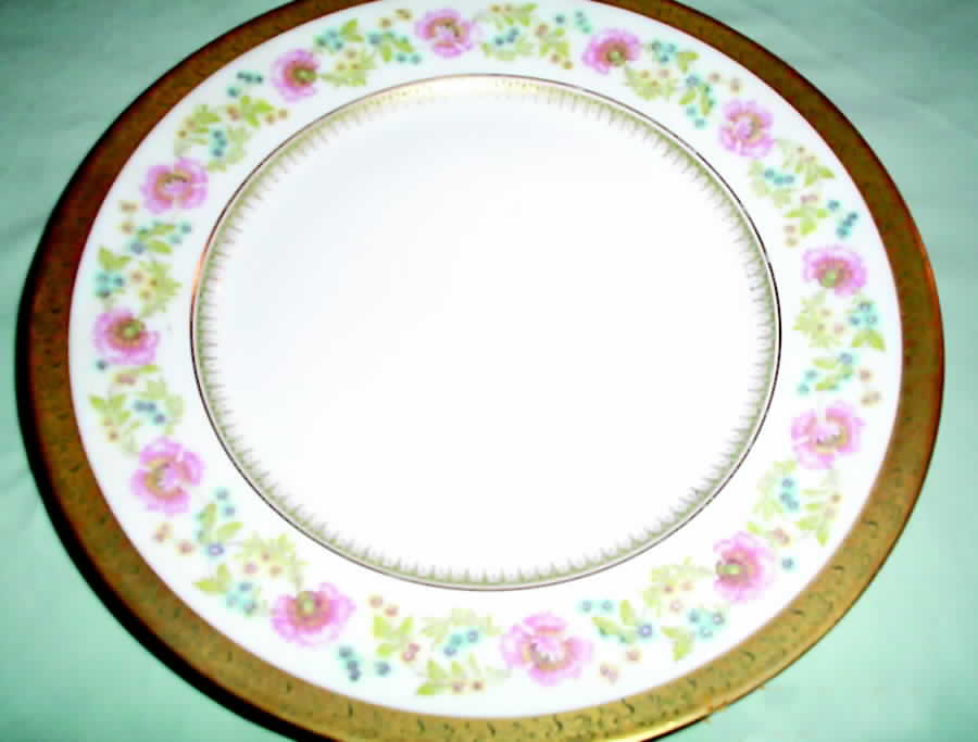 OVI19 Luncheon Plate by Ovington's-1