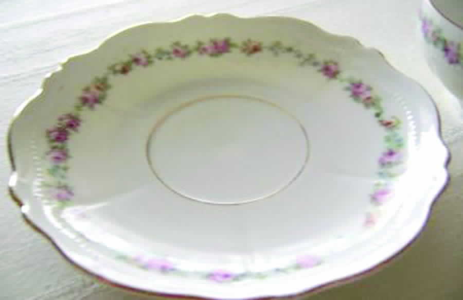 OSG148 Saucer by Oscar & Edgar Gutherz-1