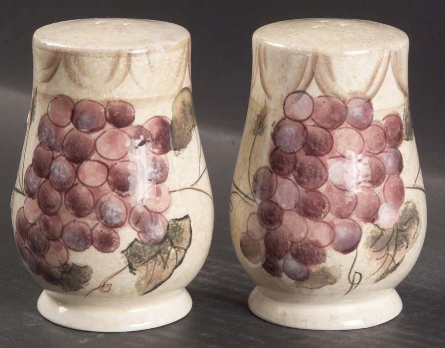Veneto Salt & Pepper Set by Oneida-1