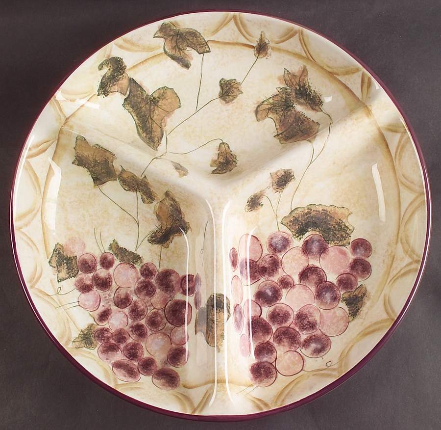 Veneto 12" 3 Section Round Platter by Oneida-1