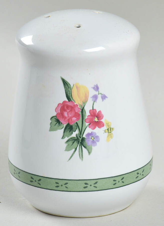 English Manor Pepper Shaker by Oneida-1