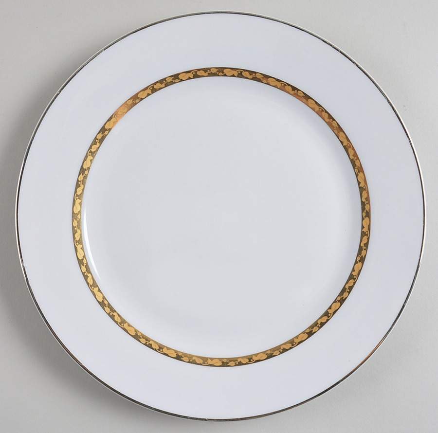 Golden Foliage Dinner Plate by Oneida-1