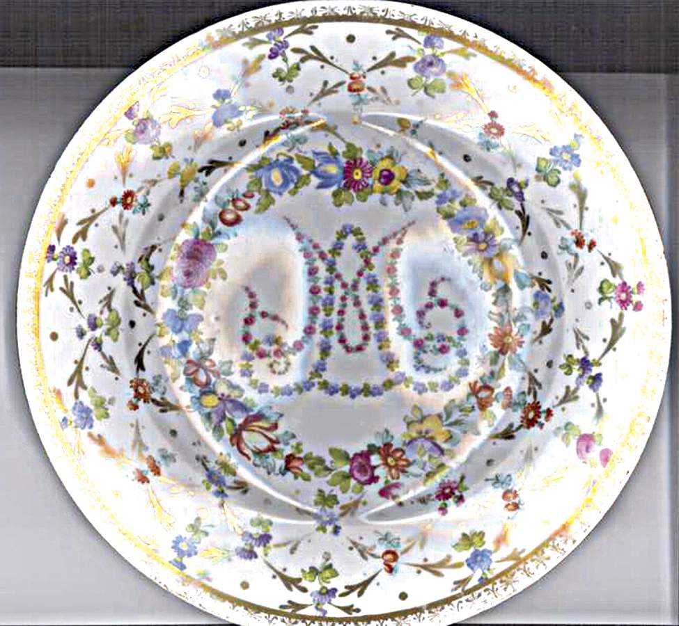 Marie Antoinette Dinner Plate by Oscar & Edgar Gutherz-1
