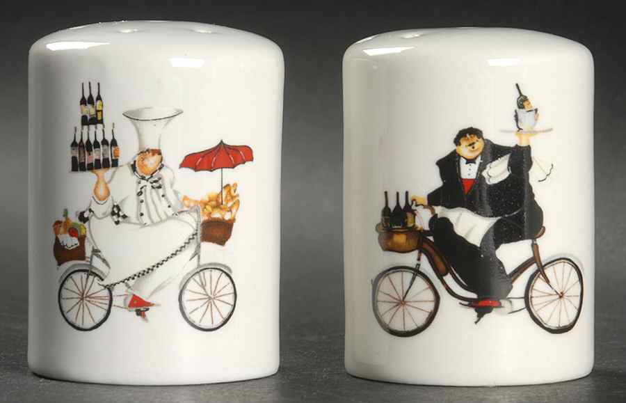 Chefs to Go Salt & Pepper Set by Oneida-1