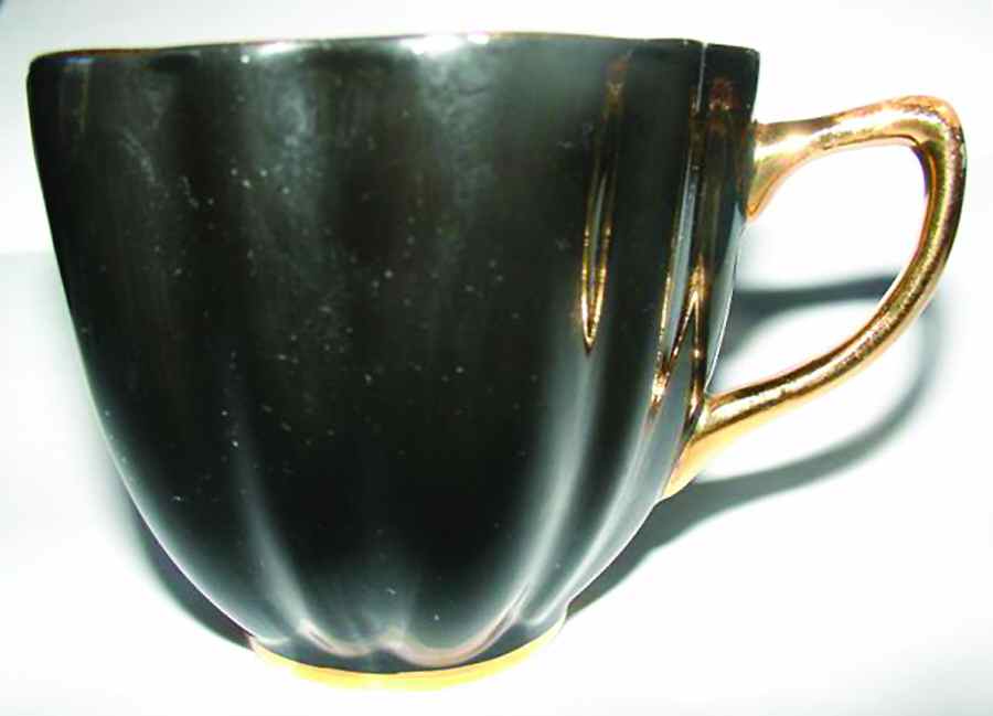 2550 Flat Cup by Old Royal (England)-1