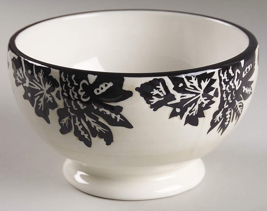 Silhouette Damask Soup/Cereal Bowl by Oneida-1