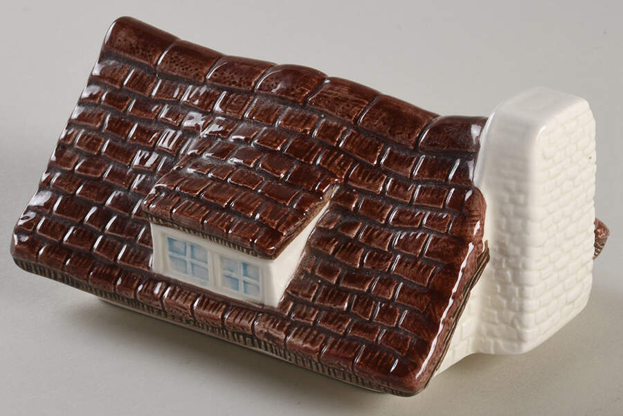 Thatch Roof Cottage Lid for Small Canister by Otagiri-1