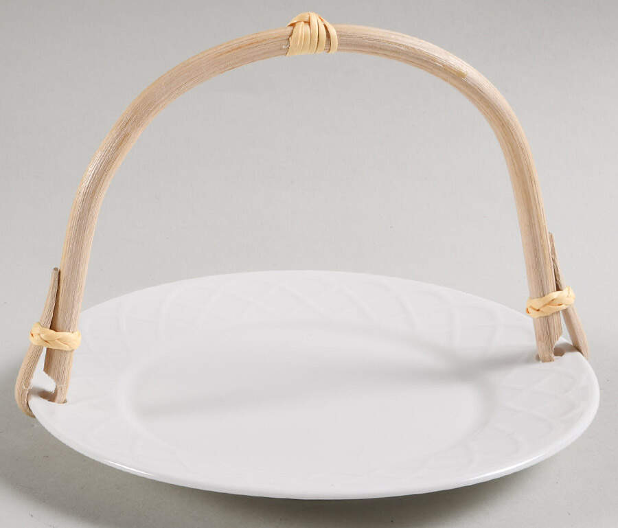 Picnic 5 3/8"-5 5/8" Bamboo Handled Serving Plate  HC by Oneida-1