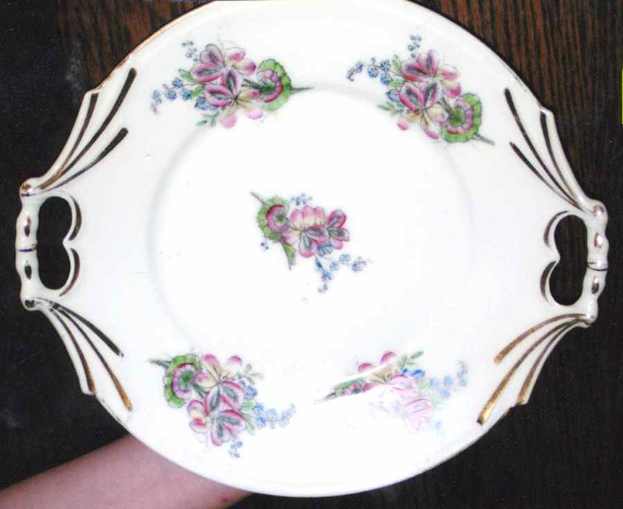 OSG198 Handled Cake Plate by Oscar & Edgar Gutherz-1