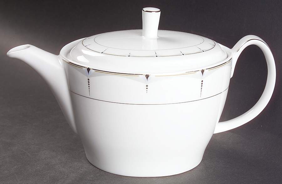 Juilliard Teapot & Lid by Oneida-1