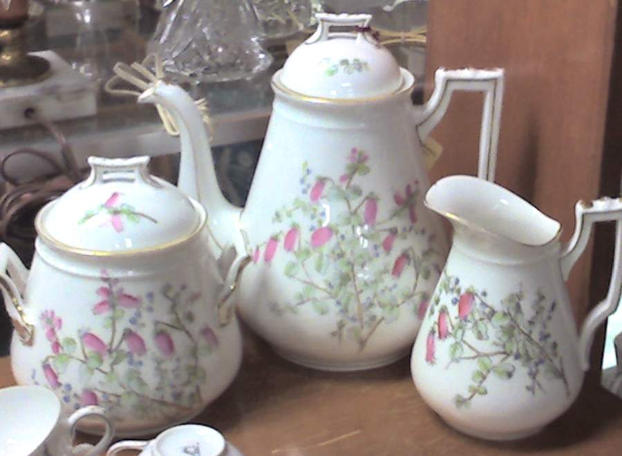 OGU18 Coffee Pot & Lid by Oscar Gutherz (Limoges)-1