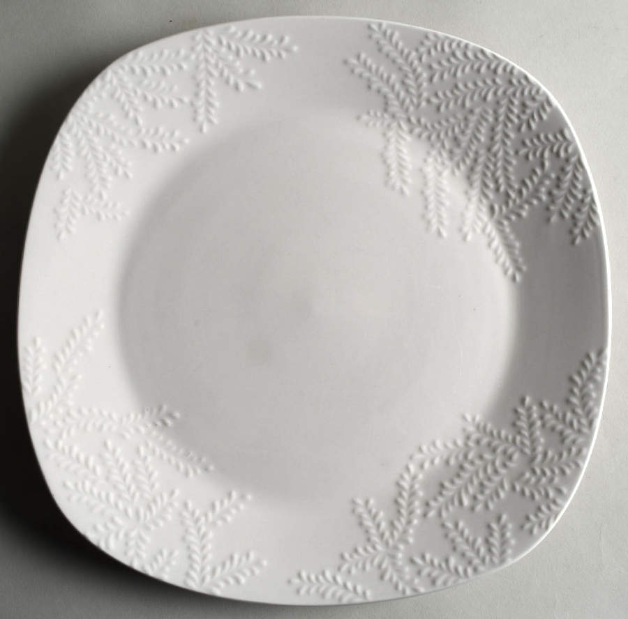Retro Leaves Dinner Plate by Oneida-1