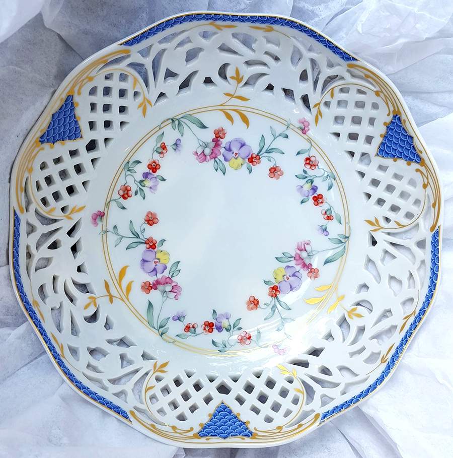 Antoinette Compote by Oscar De La Renta-1