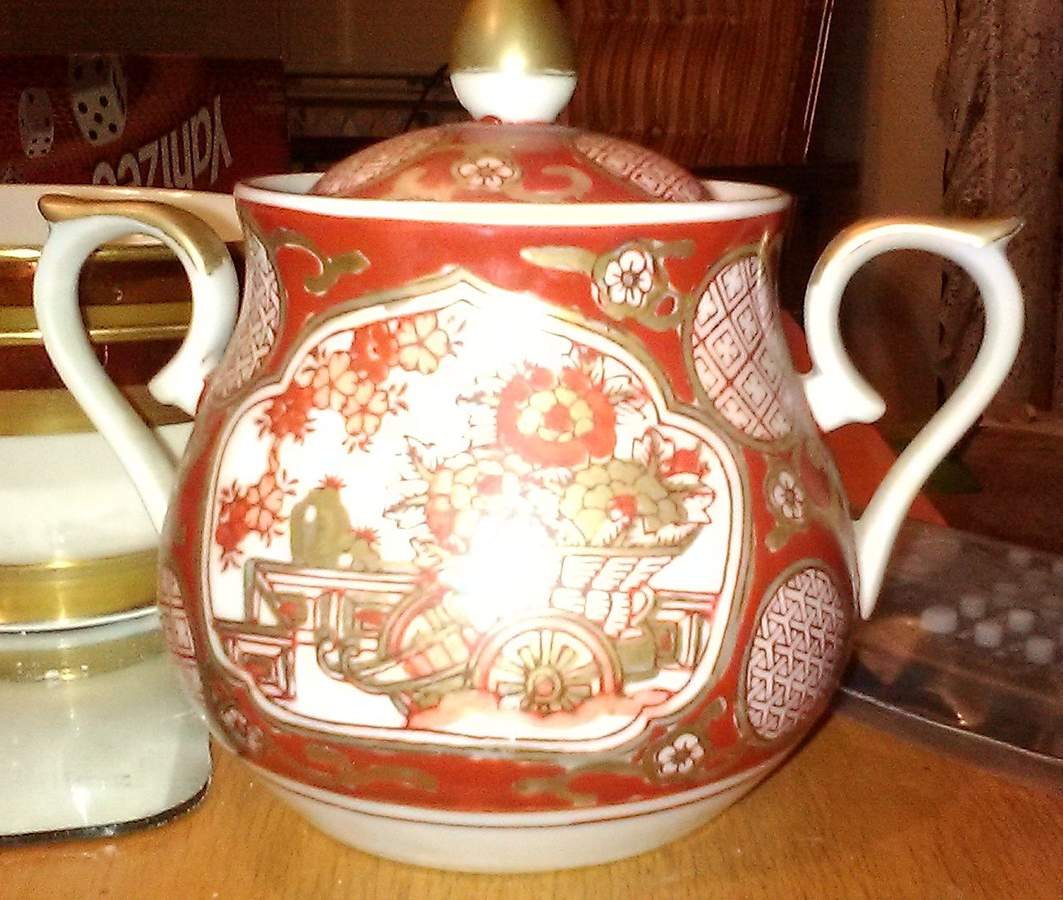 GIM11 Sugar Bowl & Lid by Gold Imari-1